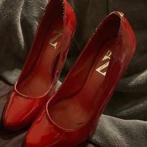 Type Z red heels